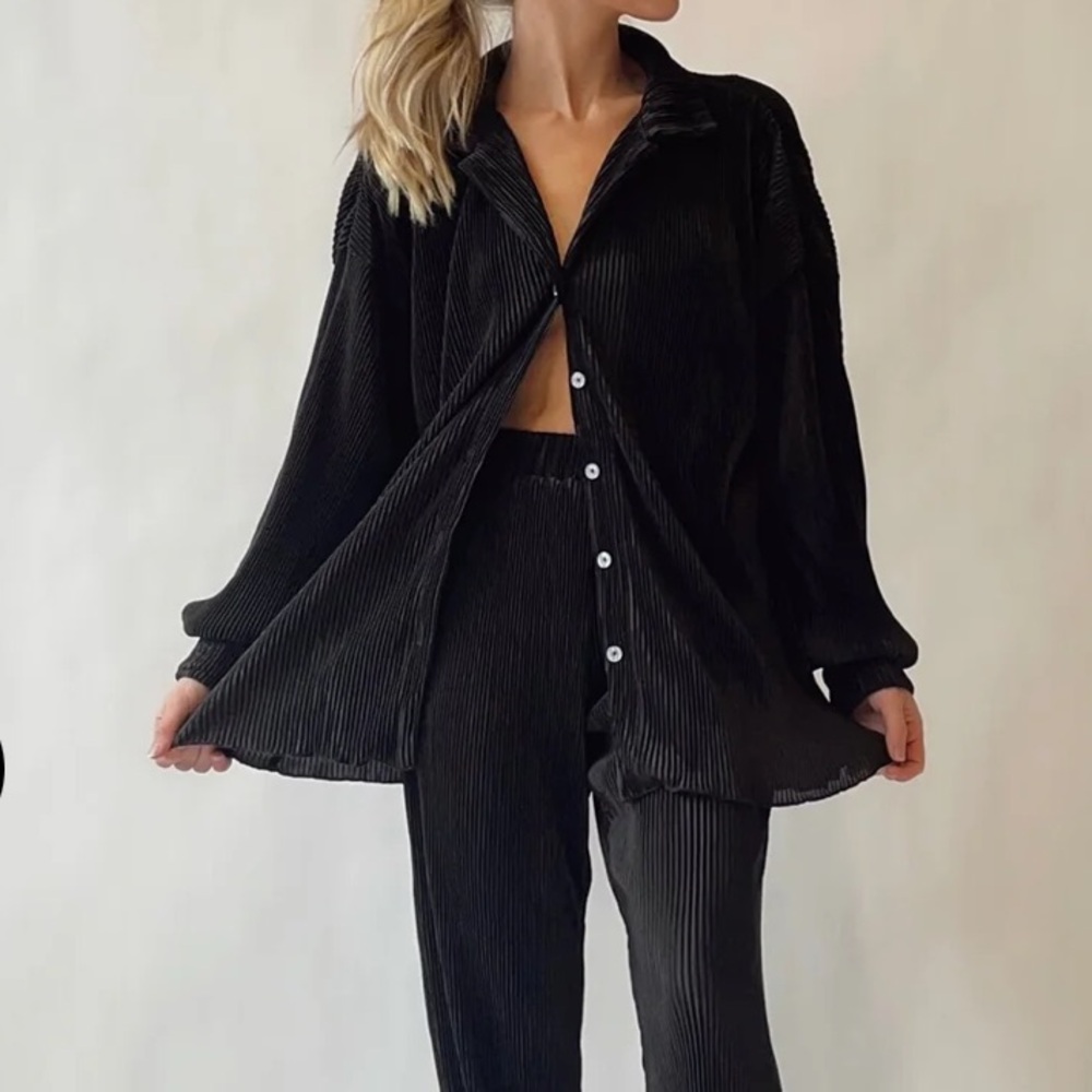 Black Ribbed Pant Set - Picture 3 of 5